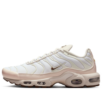(WMNS) Nike Air Max Plus SE 'Light Orewood Brown Metallic Silver White' IO0657-100