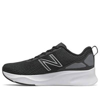 (WMNS) New Balance Street Black WSTRNLB1