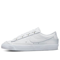 (WMNS) Nike Blazer Low 77 SE DJ9953-100